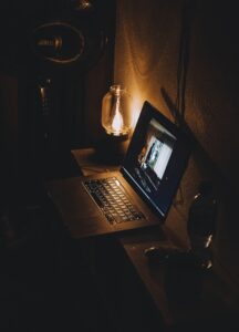 alex-dekker-t0Pyw0Mv1jY-unsplash