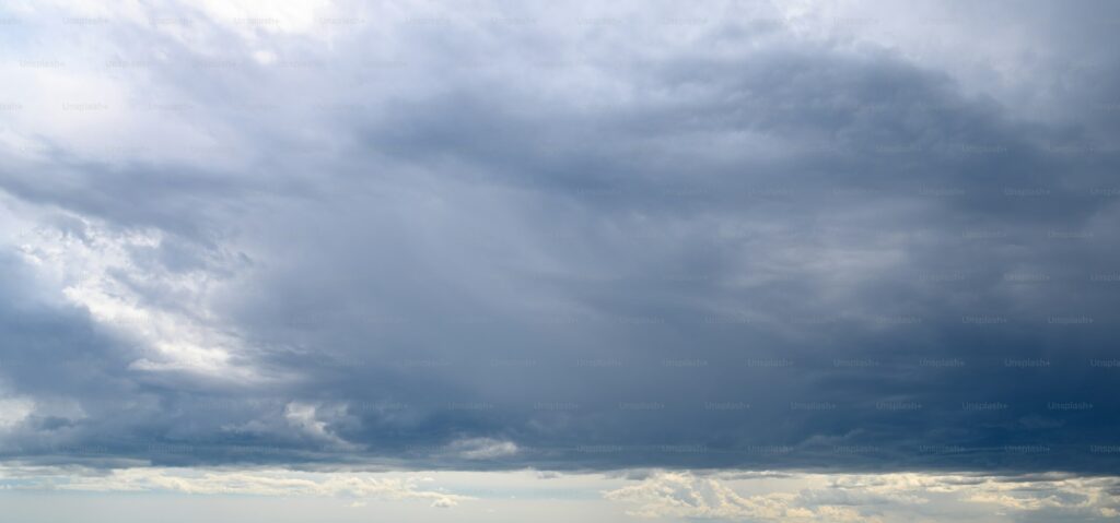 premium_photo-1667143327560-ac86c2b8afa6~2 Climate