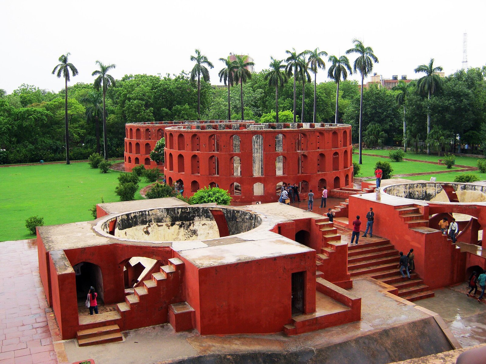 CJP leaders scale locked gates of de-notified Jantar Mantar, detained; police file FIRs over INDIA bloc march