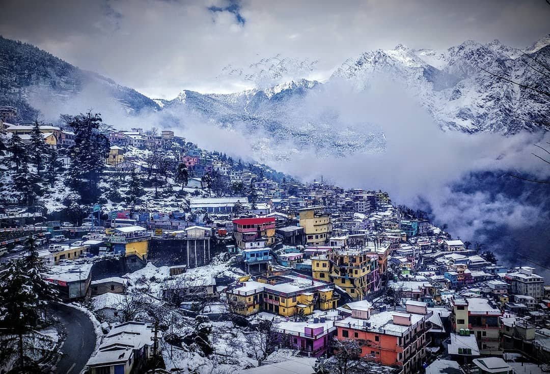 Helicopter with six on board goes down near Joshimath after leaving Badrinath; search hampered by bad weather